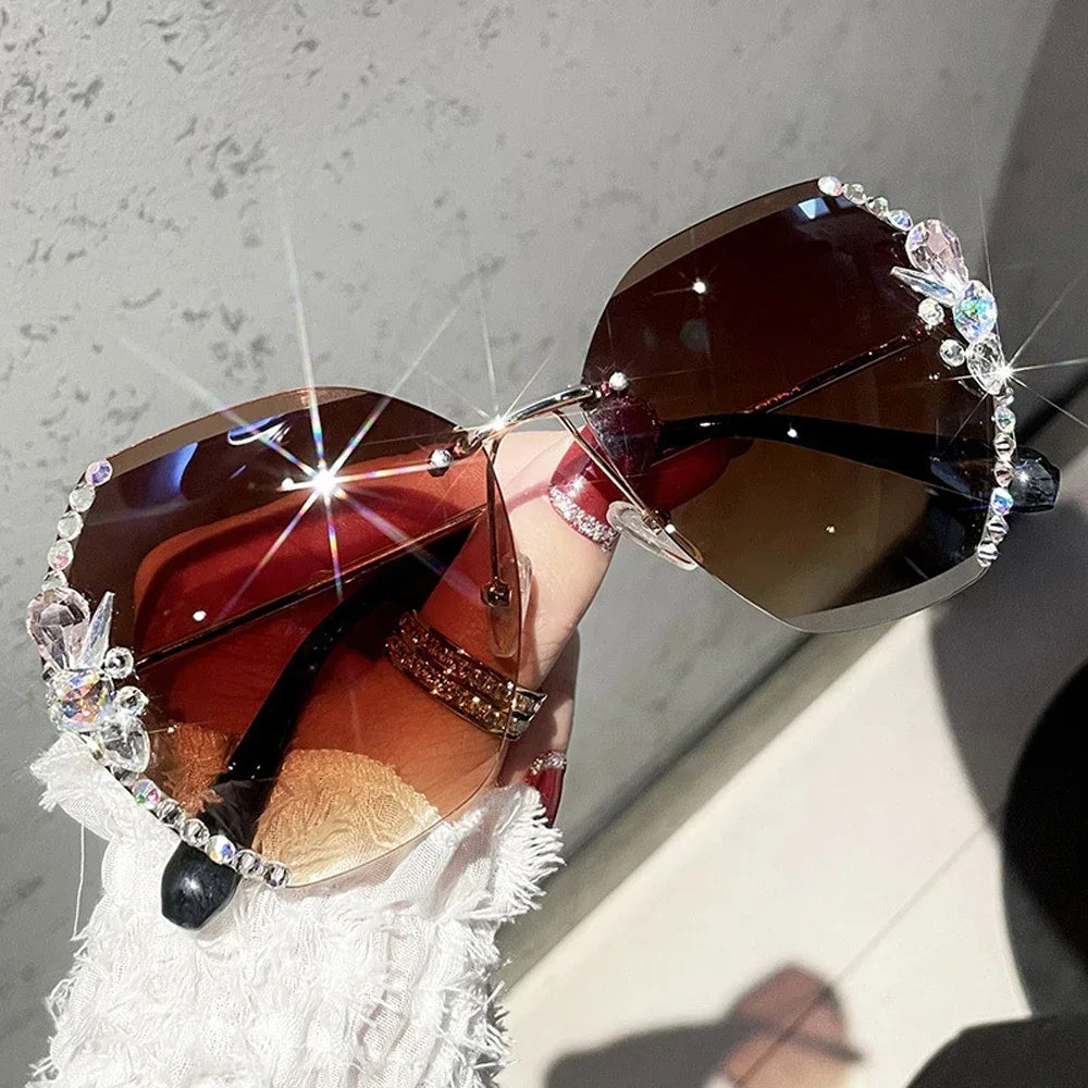 Elevate Your Style with Luxury 2025 Vintage Rimless Rhinestone Sunglasses – Trendy Gradient Lens Shades for Men and Women